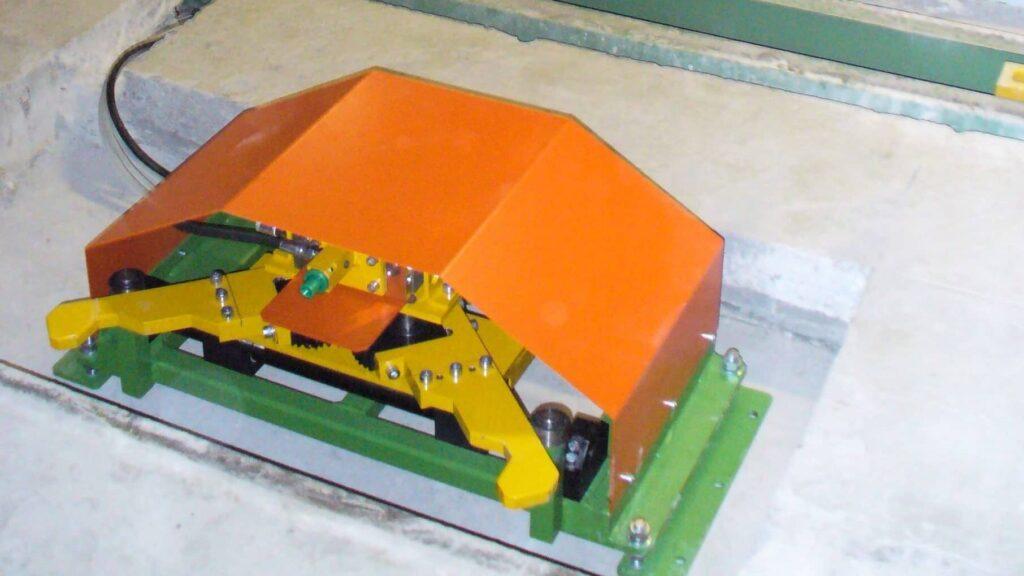 Automatic lubrication system for kiln car wheels